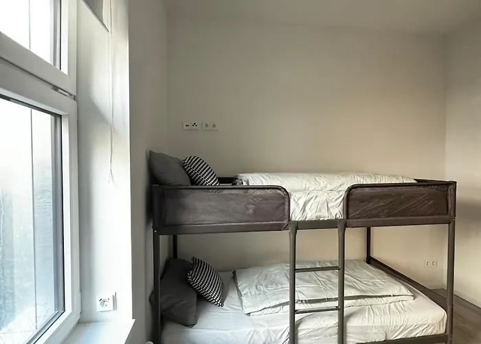 Modernes Am Marienplatz, * Schwerin (Mecklenburg-Vorpommern)